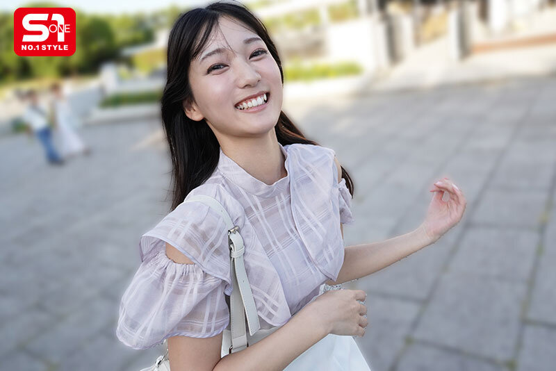 第一次的饭店过夜性爱拍摄,超渴望性爱的美乳新人!