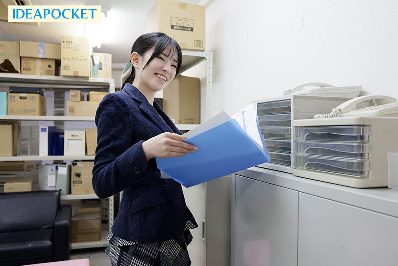 能力超专业的总裁秘书下海了！「光滑白虎美肌」看点满满！