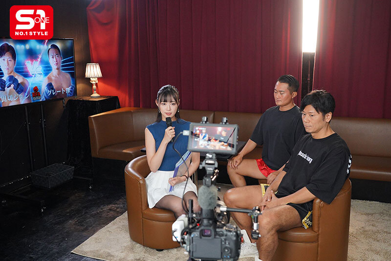 「美腿新人体育主播」惨遭业界洗礼!被壮汉运动员腾空猛攻